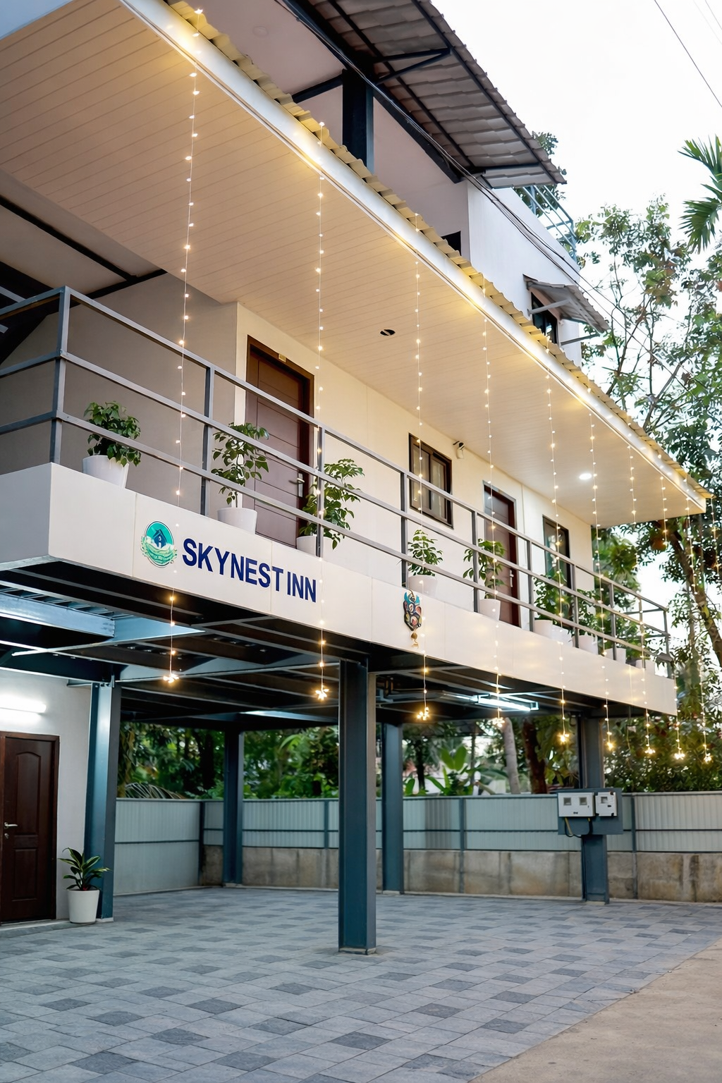 Skynest Inn Exterior View